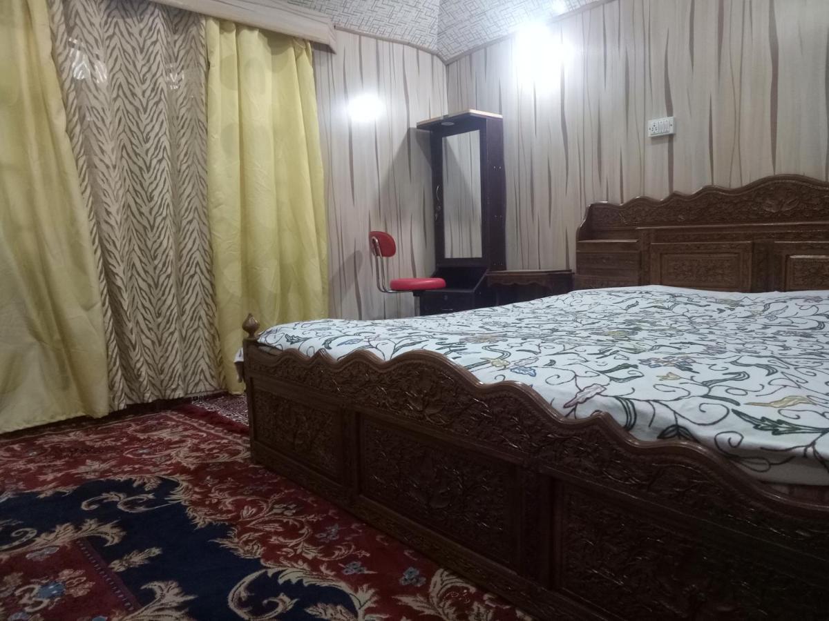 New Silver Jubilee Heritage Group Of Houseboats Hotel