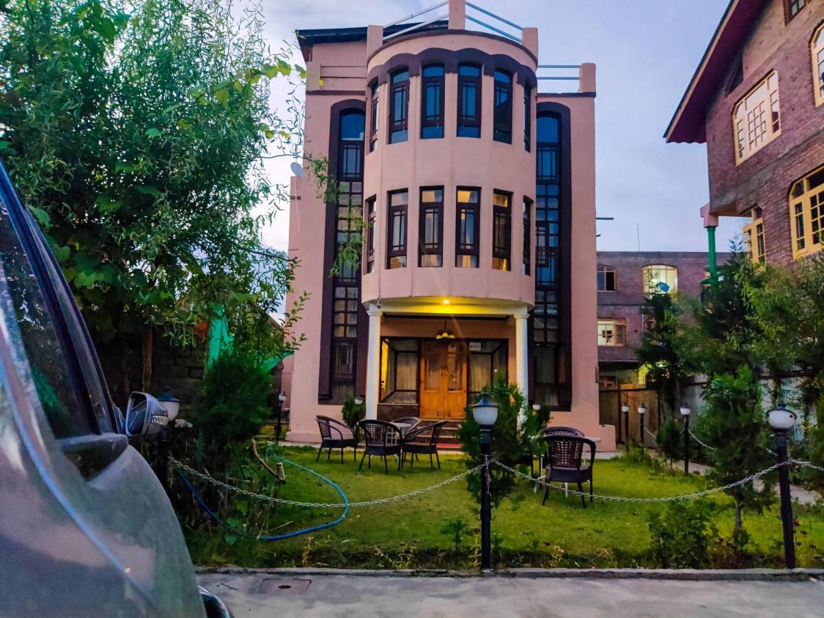 The Shelter Heritage A Boutique Guest house Srinagar (Jammu and Kashmir)