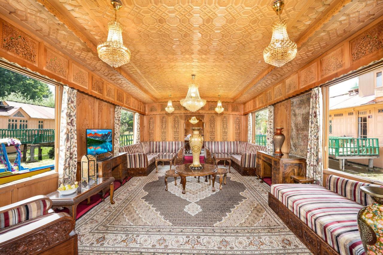 Welcomheritage Gurkha Houseboats Hotel Srinagar (Jammu and Kashmir)