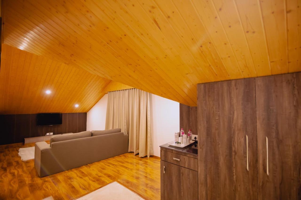 Hotel The Azara 4*