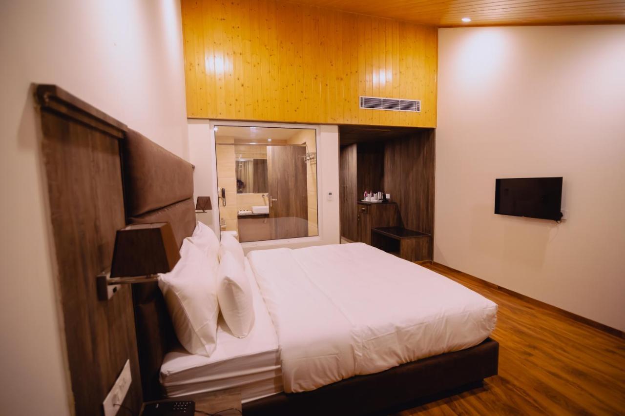 The Azara Hotel