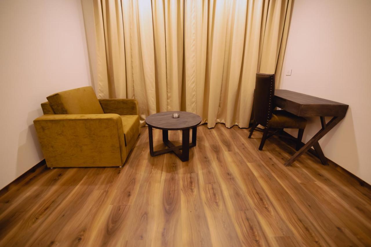 The Azara Hotel Srinagar (Jammu and Kashmir)