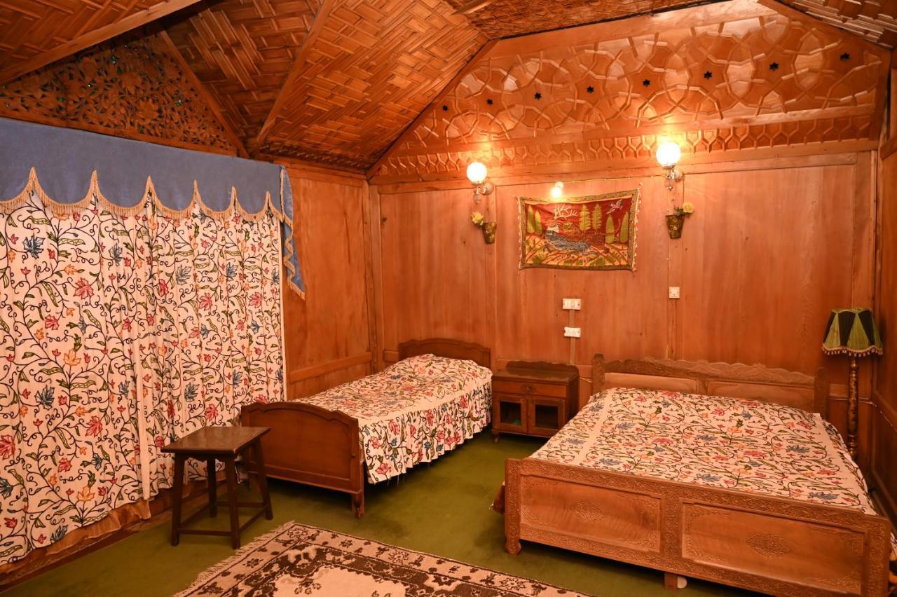 Inn Kings Houseboats
