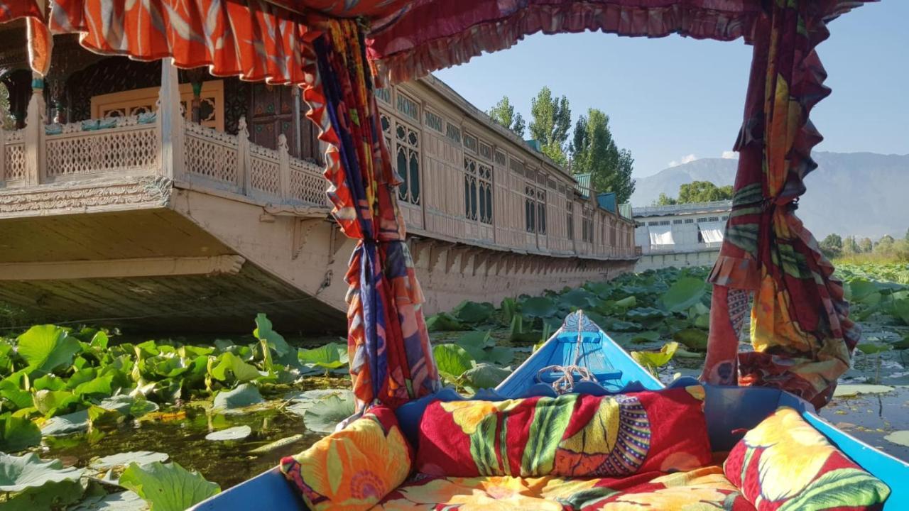 Kings Houseboats