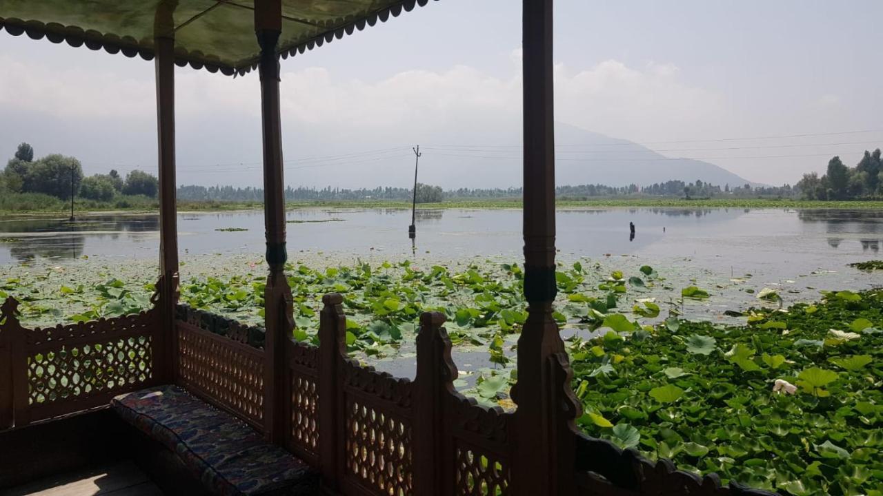 Kings Houseboats 3* Srinagar (Jammu and Kashmir)
