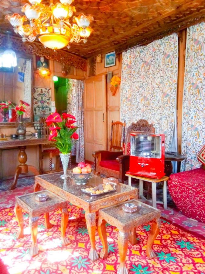 New Minar Group Of Houseboats Hotel Srinagar (Jammu and Kashmir)