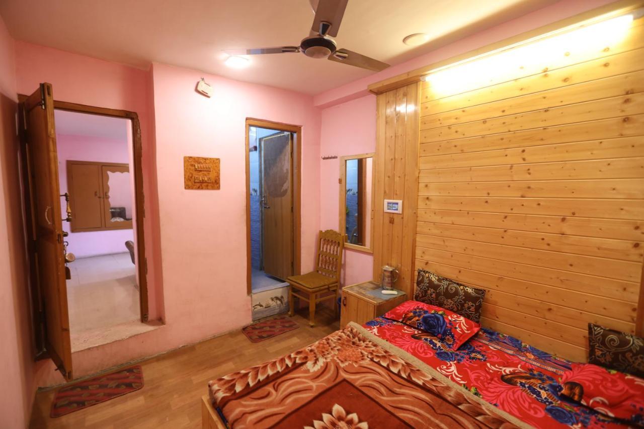 Jannat Guest house