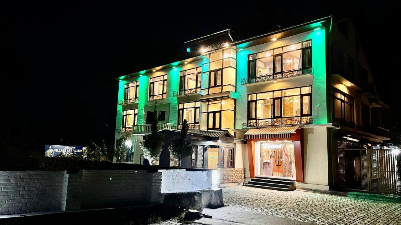 Lake Avenue, Dal Lake By Pattern Hotel