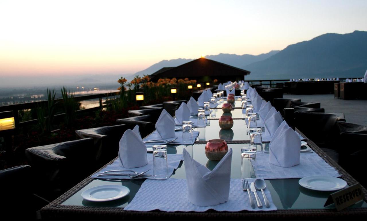 Taj Dal View Hotel Srinagar (Jammu and Kashmir)