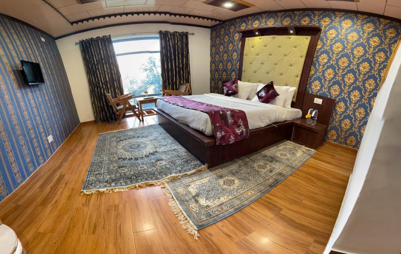 Lake Avenue, Dal Lake By Pattern Hotel 3*