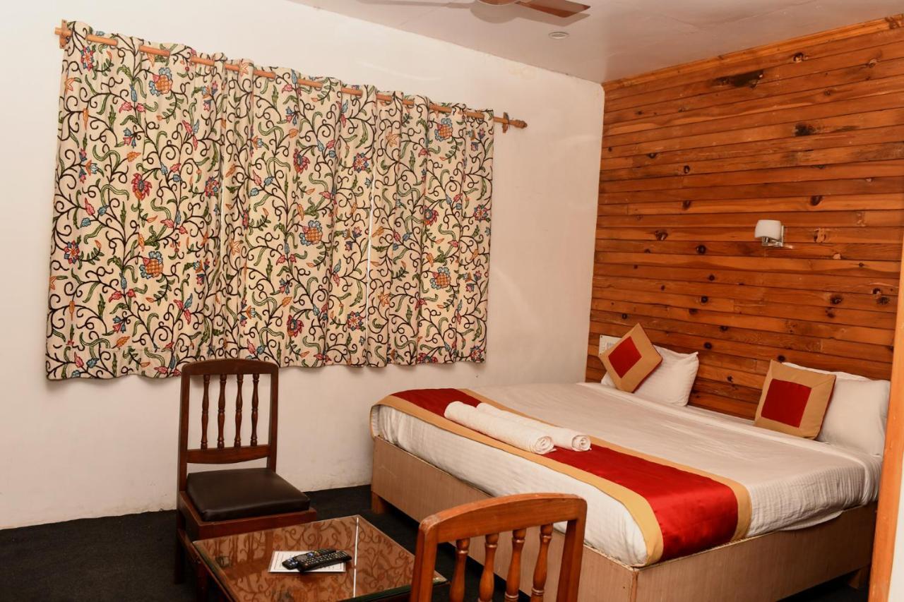 Ashai Hotel Srinagar (Jammu and Kashmir)