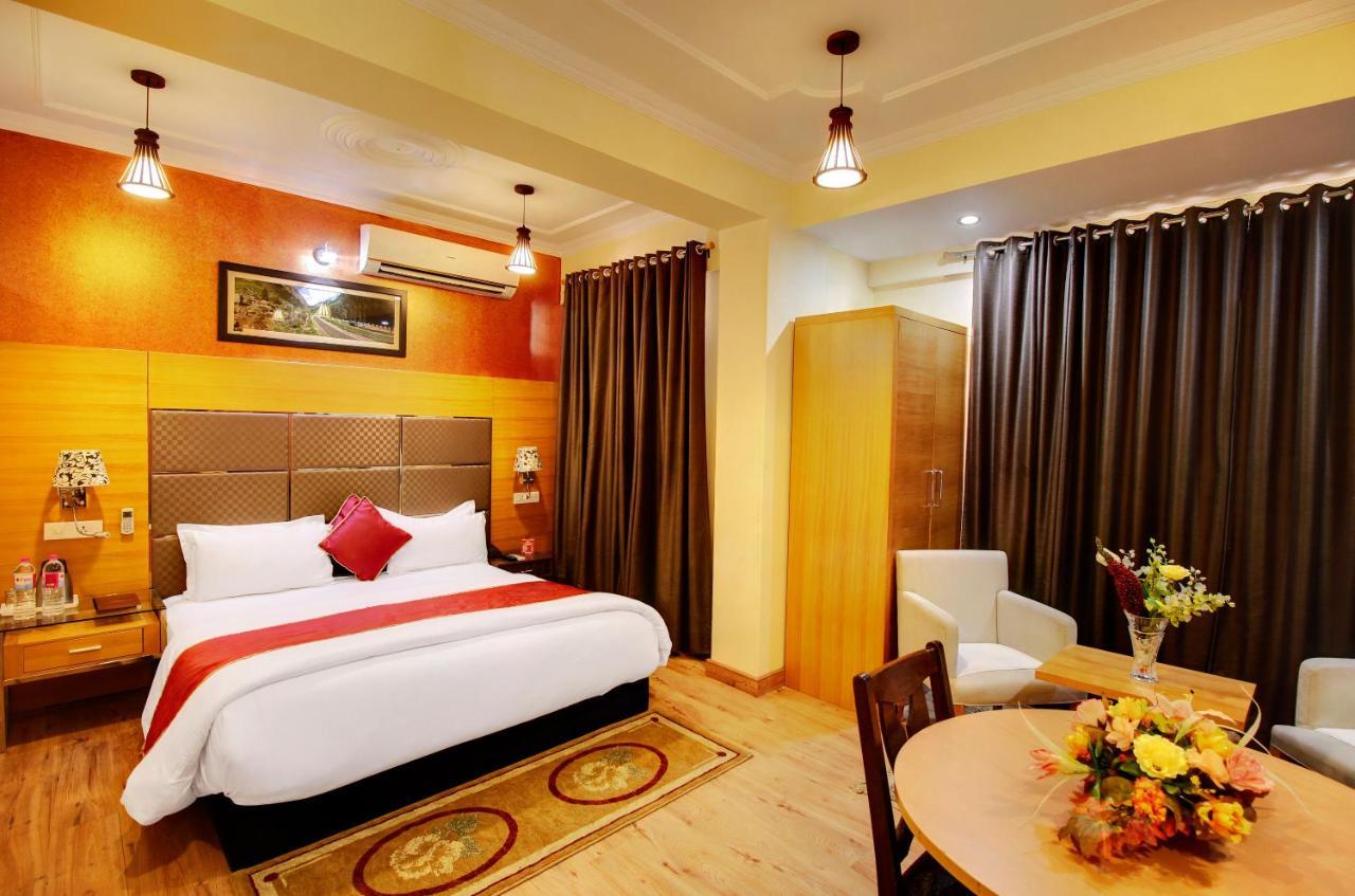 The Grand Mamta Hotel 4*