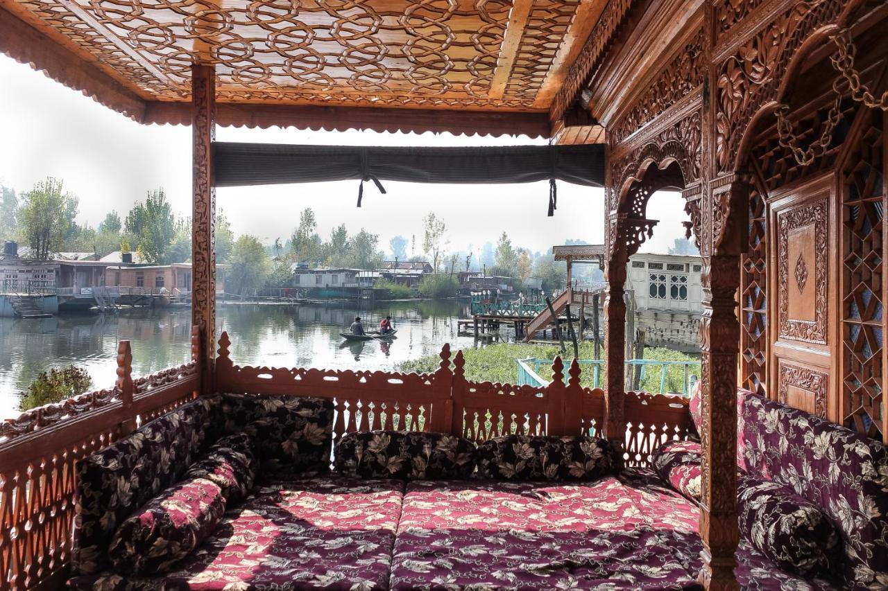 Bed & Breakfast Omar Khayam Houseboat Retreat 3*