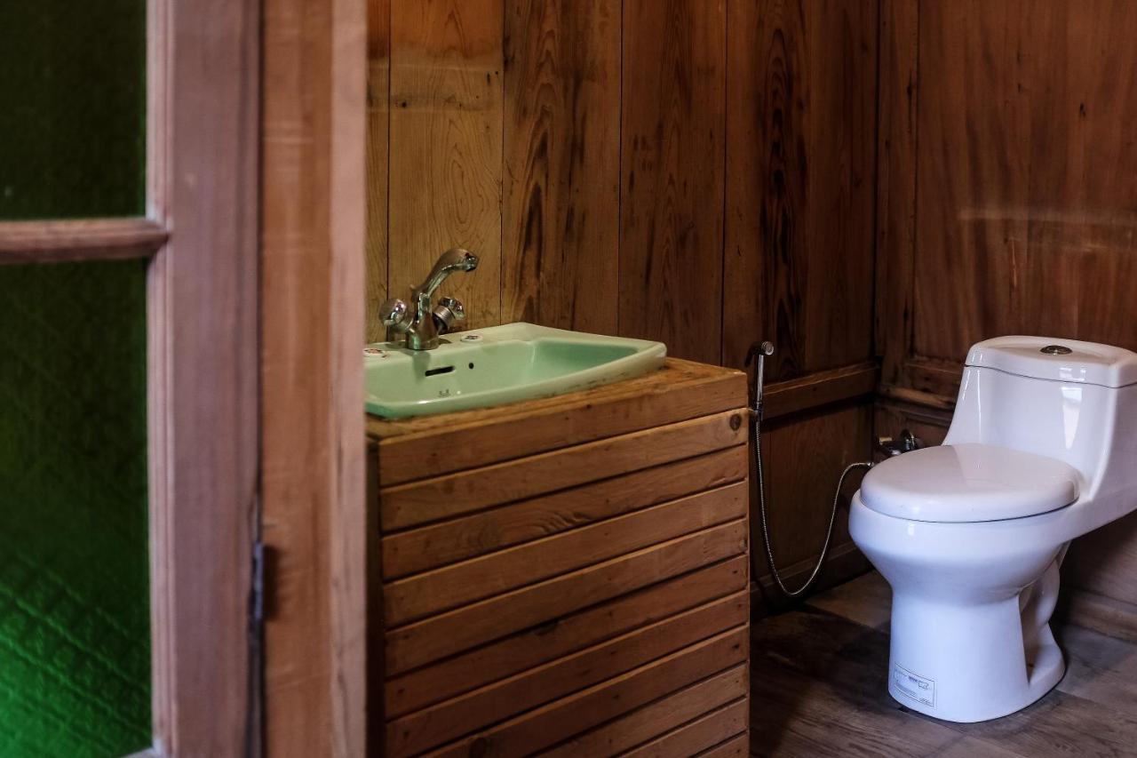 Omar Khayam Houseboat Retreat 3*