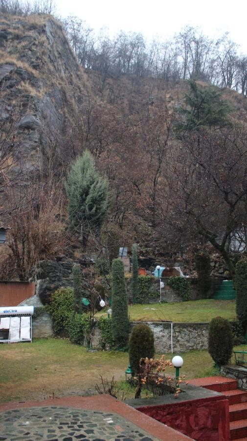 Heritage Rose Inn Srinagar (Jammu and Kashmir)