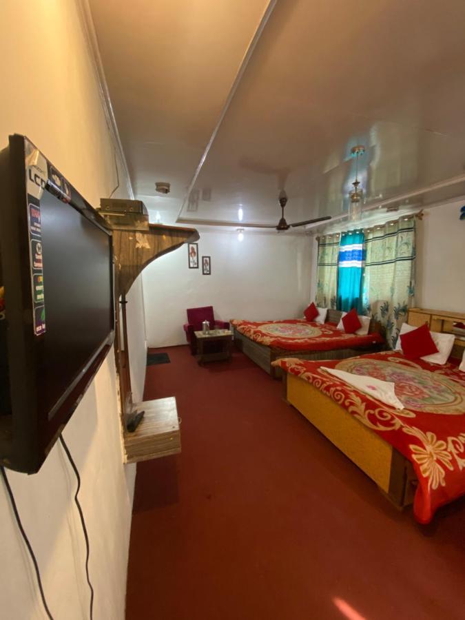 Young Mamta Hotel 3*