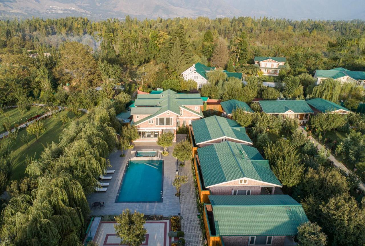 Resort The Orchard Retreat &
