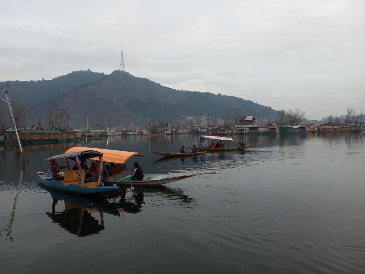 Bed & Breakfast Houseboat Dunhill
