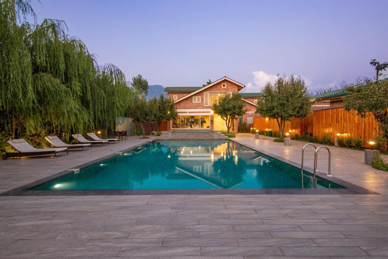 The Orchard Retreat & 5*