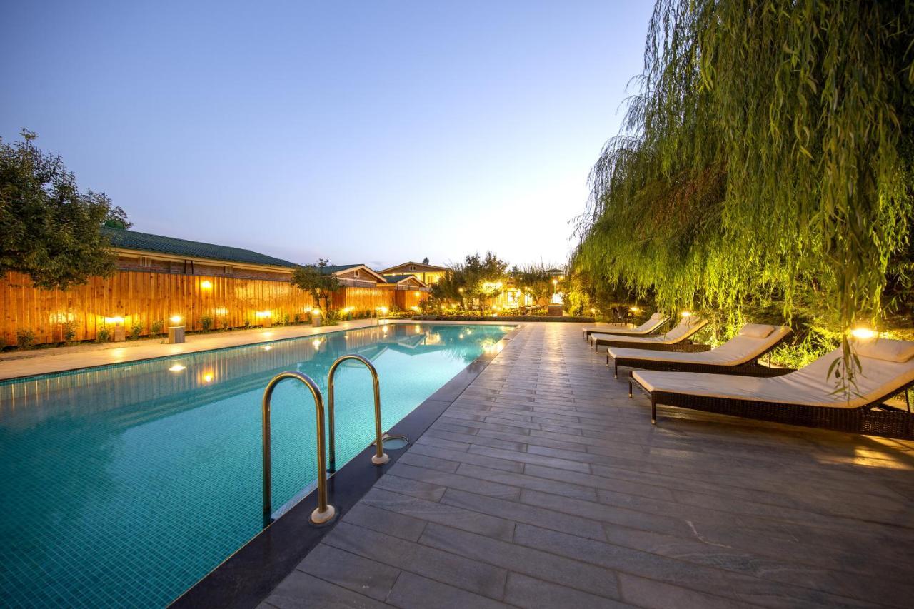 The Orchard Retreat & 5*