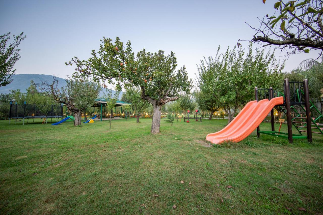 The Orchard Retreat & 5* Srinagar (Jammu and Kashmir)
