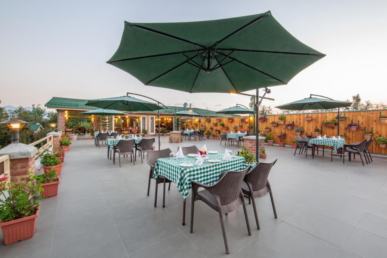 The Orchard Retreat & 5*