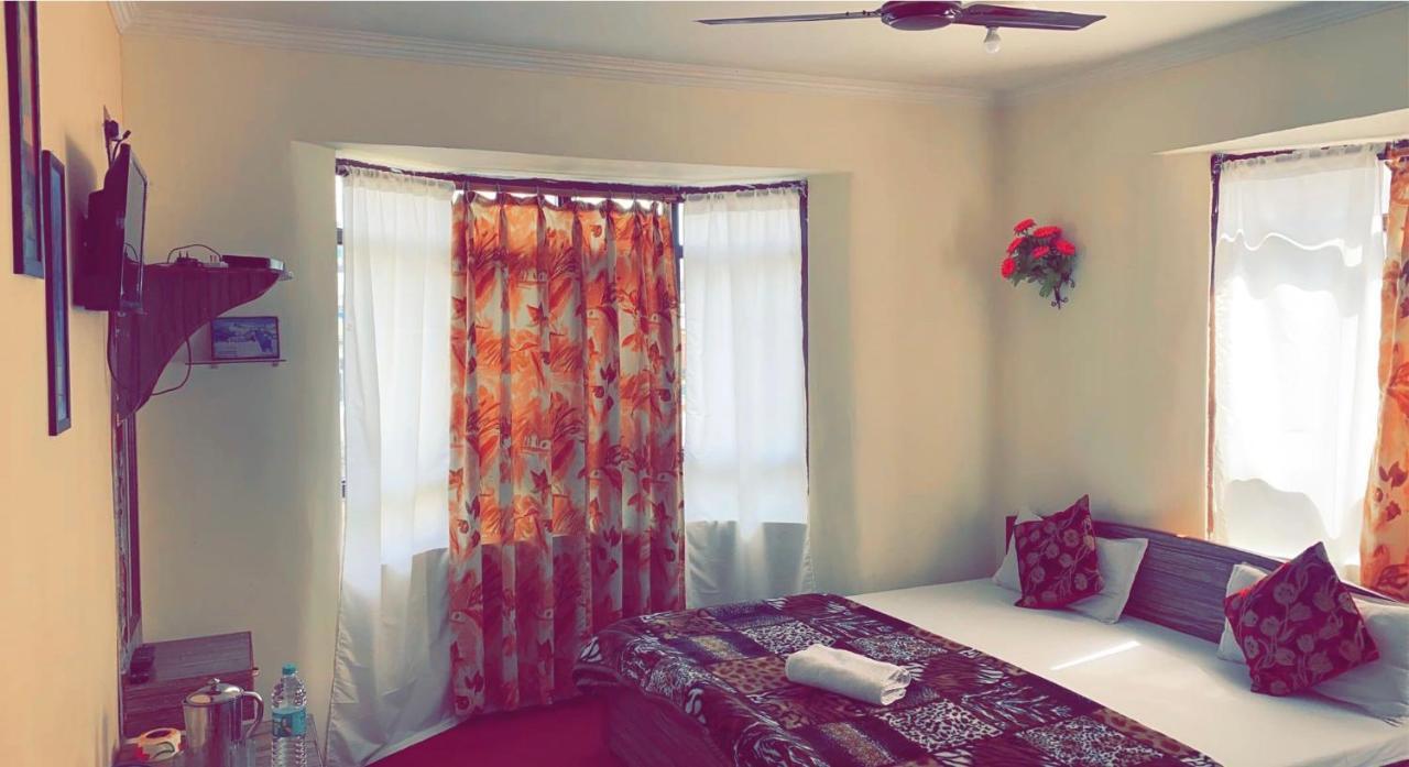 Young Mamta Hotel 3*