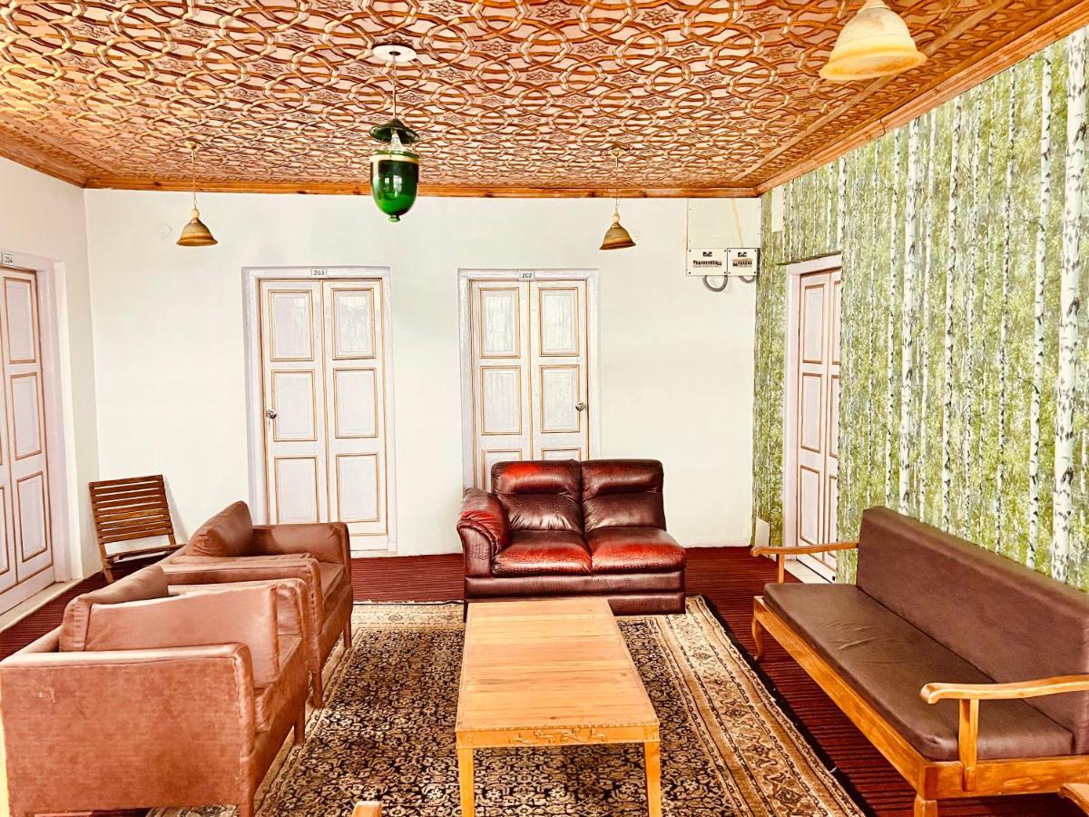Ashai 2* Srinagar (Jammu and Kashmir)