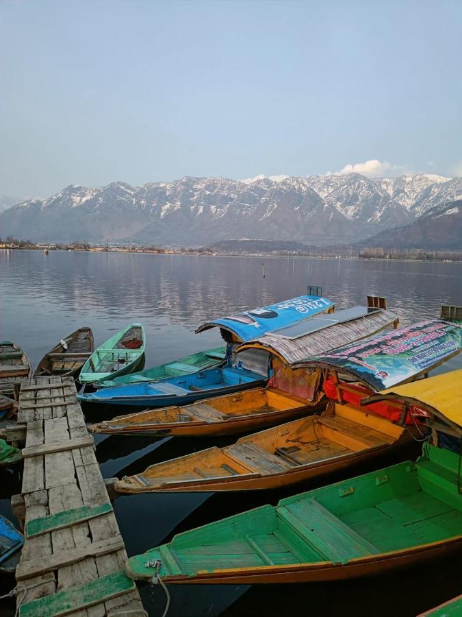 Island Homestay Homestay Srinagar (Jammu and Kashmir)