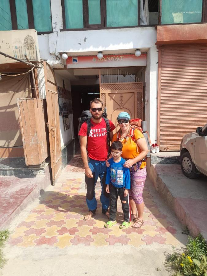Jannat Guest house