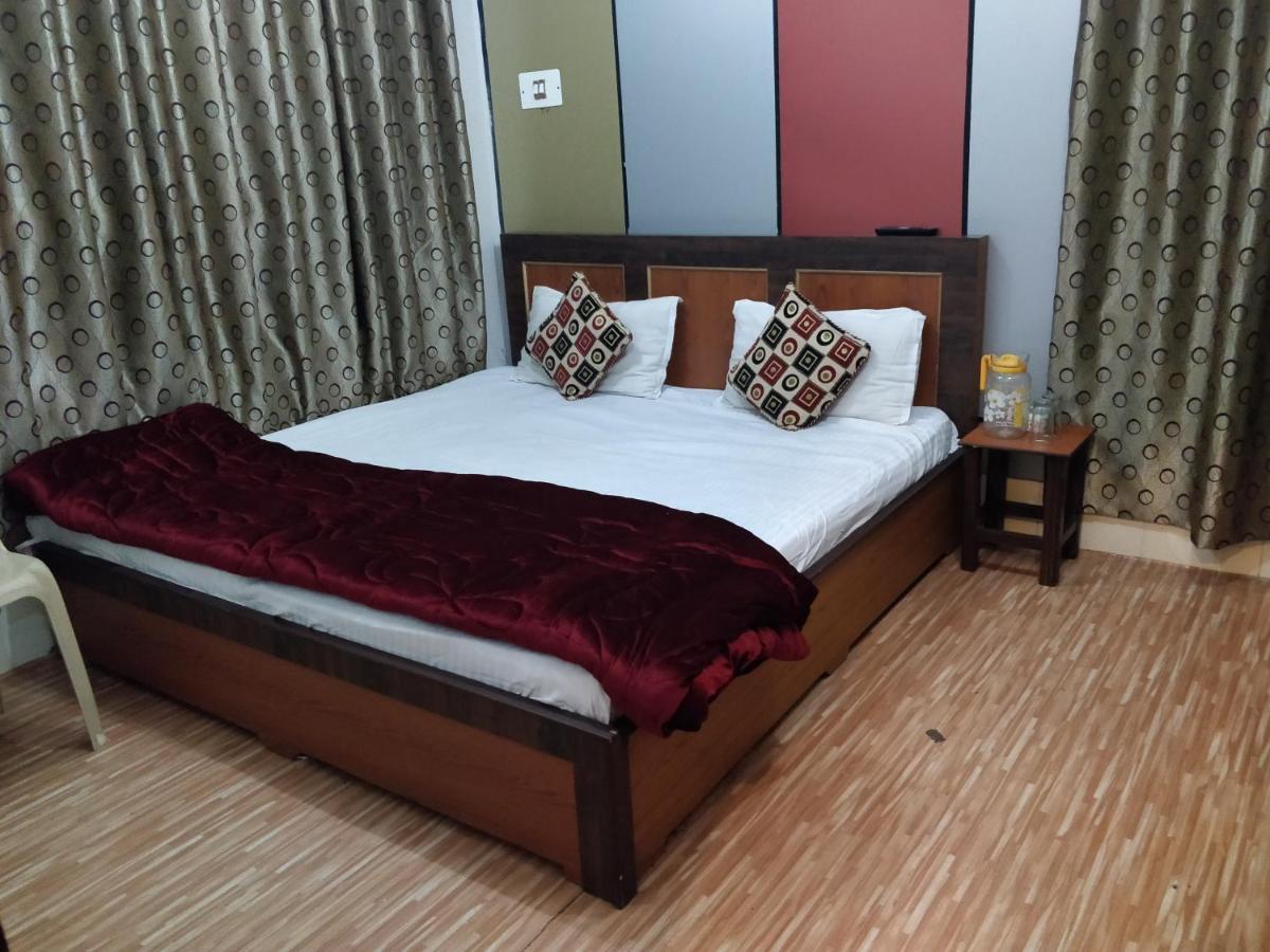 Hotel Kashmir Q Residency Srinagar (Jammu and Kashmir)