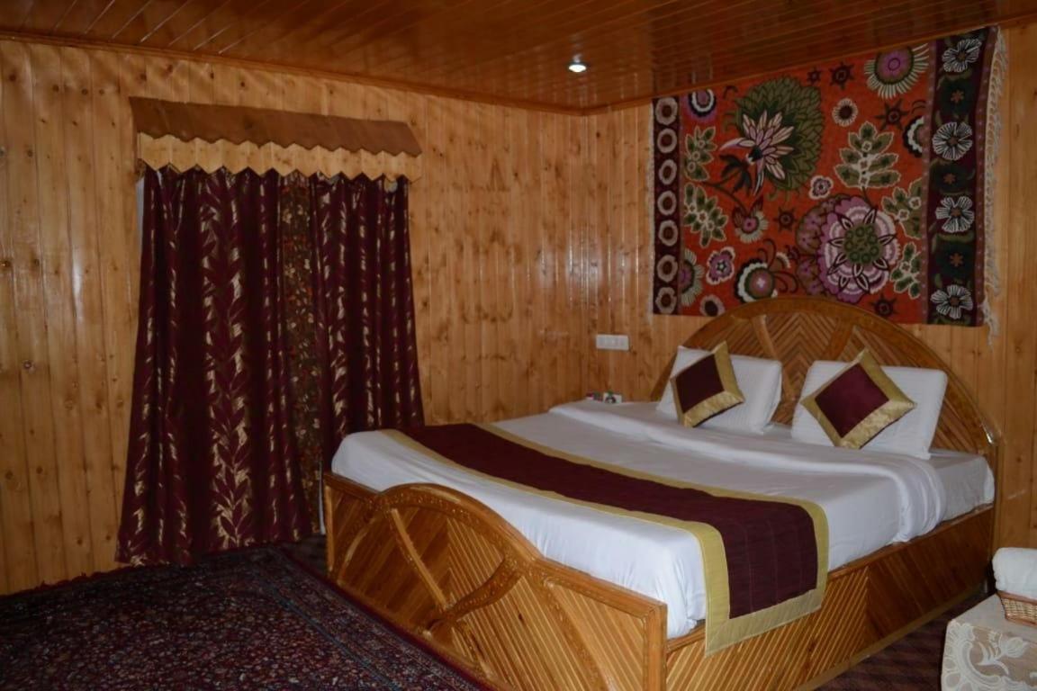 Himalayan Heritage Group Of Houseboats Hotel 5*