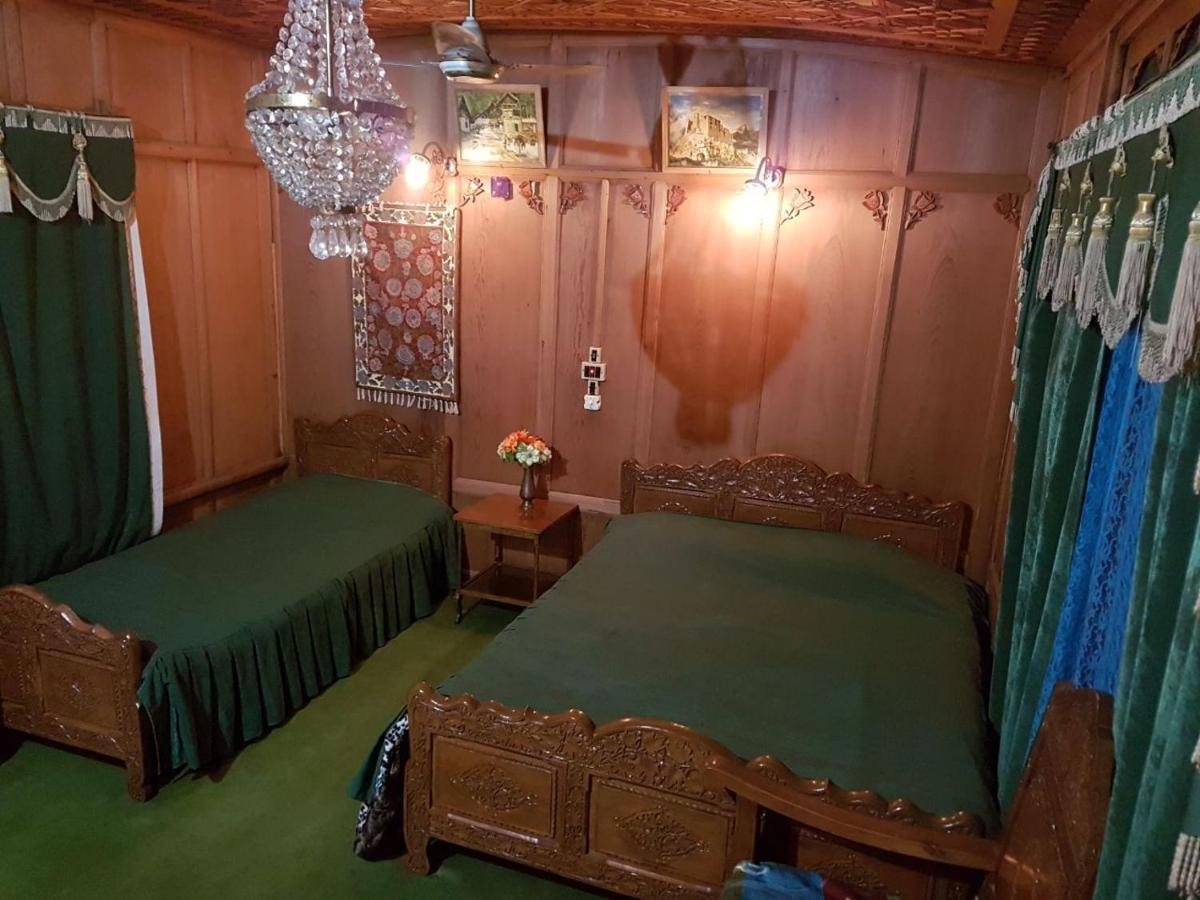 Hotel Himalayan Heritage Group Of Houseboats Srinagar (Jammu and Kashmir)