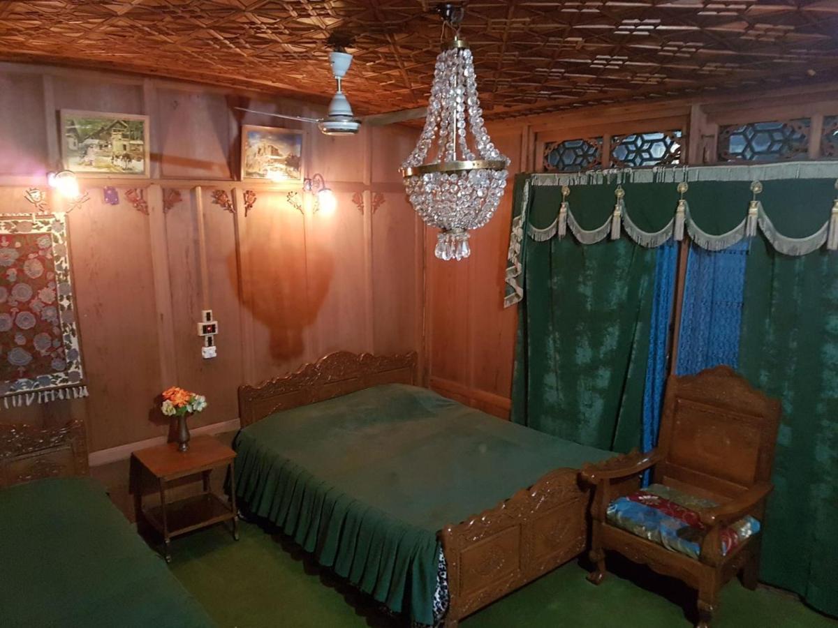 Himalayan Heritage Group Of Houseboats Hotel 5*