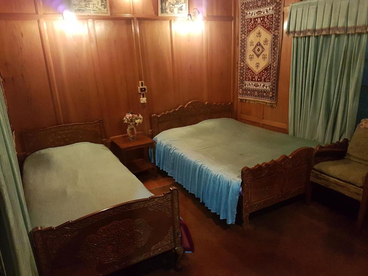 Himalayan Heritage Group Of Houseboats Hotel 5*