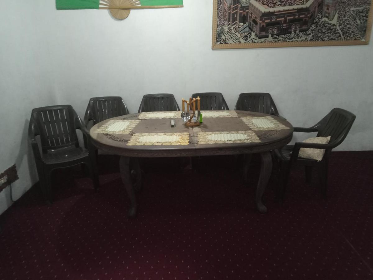 Grand Inayat Bed & Breakfast Srinagar (Jammu and Kashmir)
