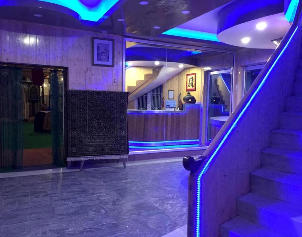 Inn Humza