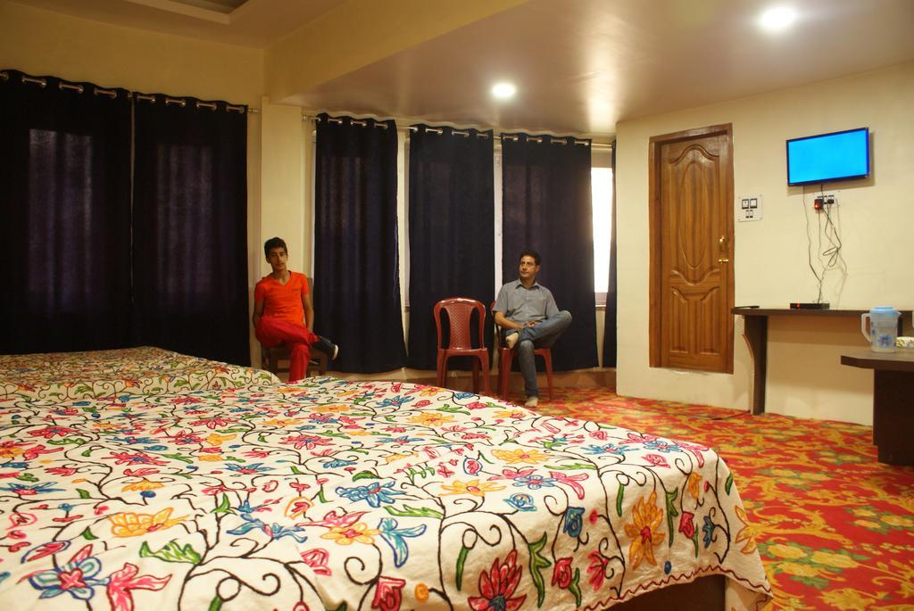 Humza 2* Srinagar (Jammu and Kashmir)