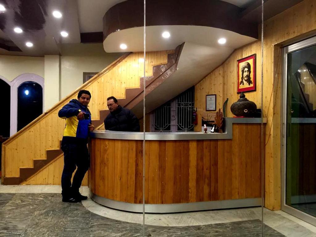 Inn Humza Srinagar (Jammu and Kashmir)