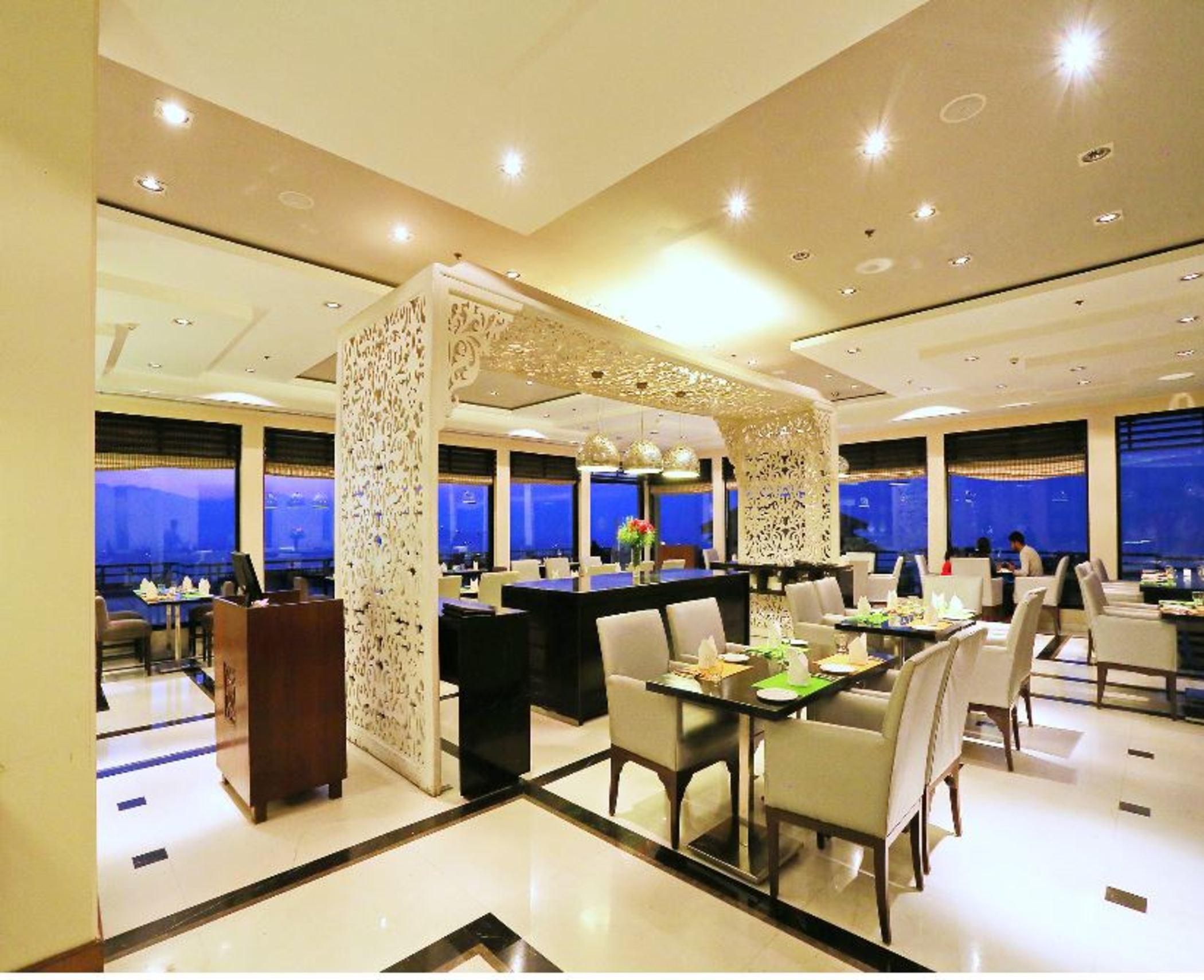 Hotel Taj Dal View