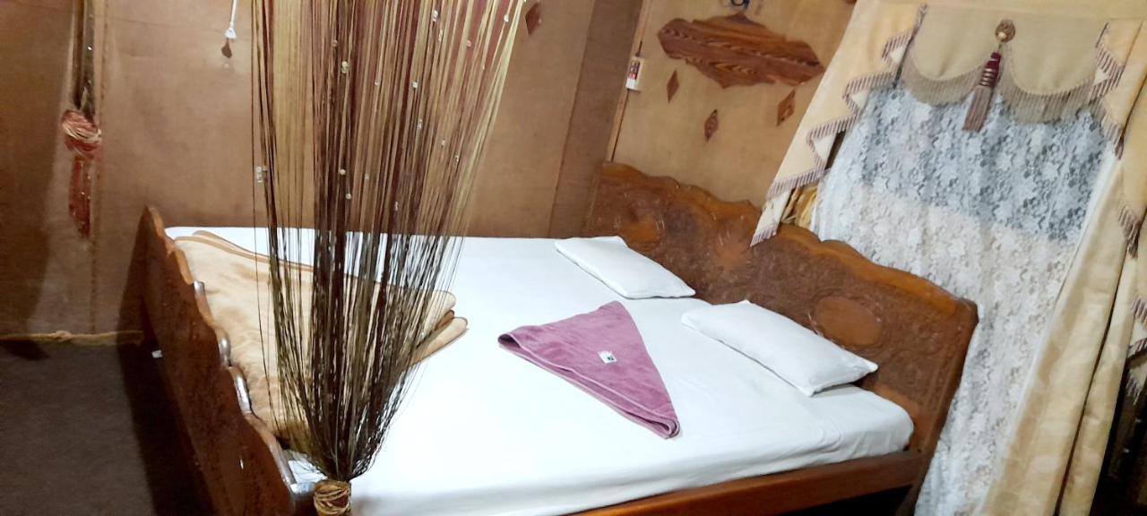 H.b.victoria Garden Bed & Breakfast Srinagar (Jammu and Kashmir)