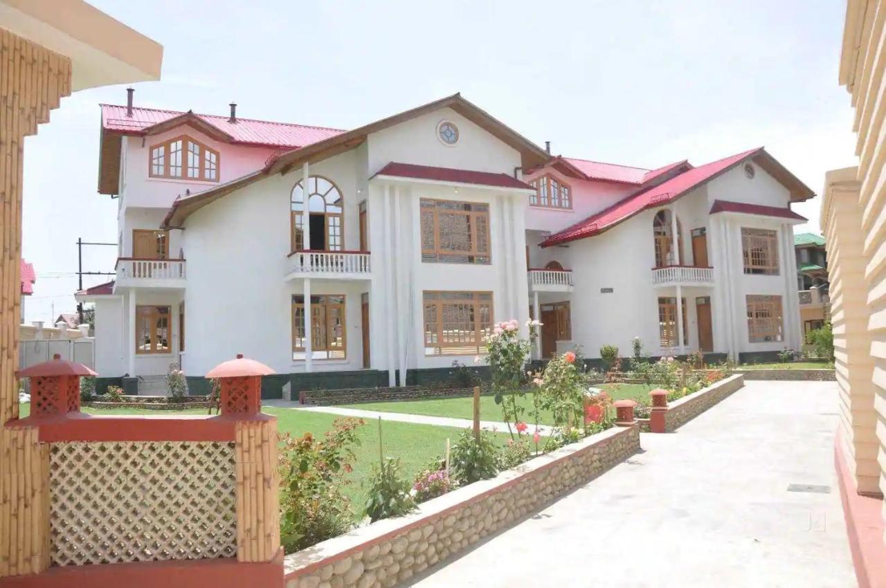 Al Azrah Hotel