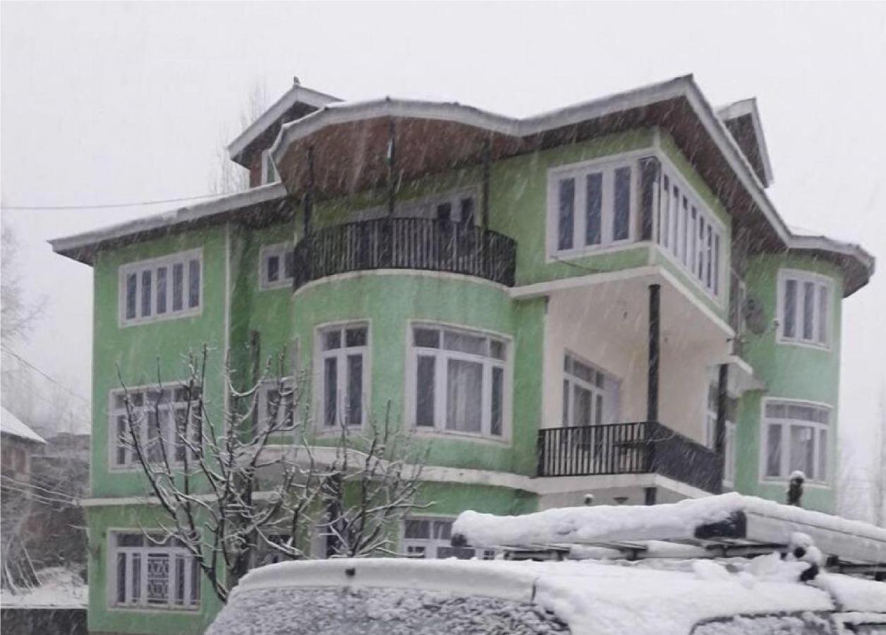 Calm Holiday Hotel 3*
