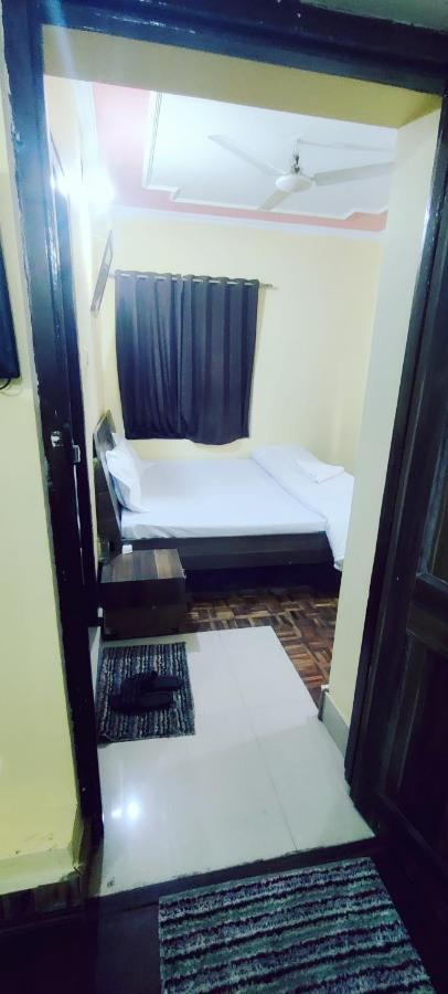 Hotel Curio's Seasons