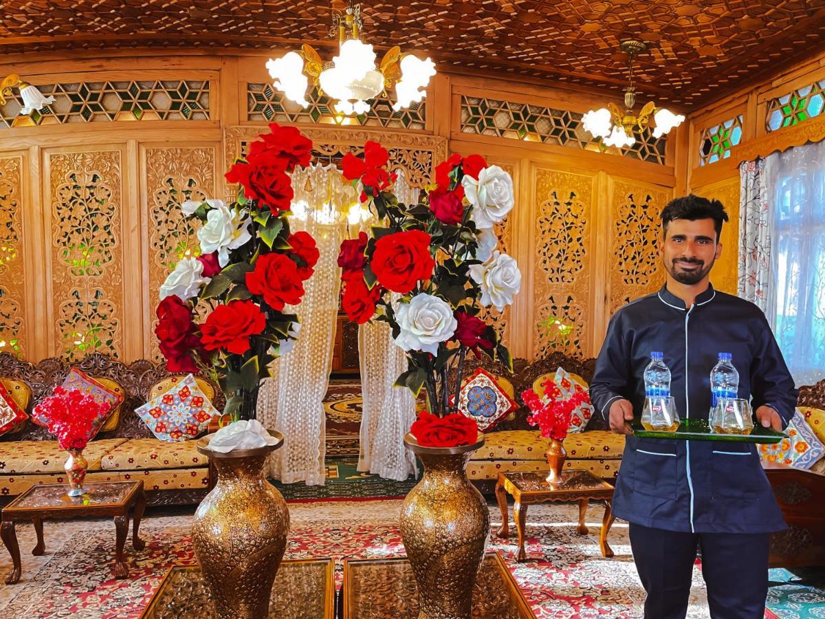The Heritage Gemini Group Of Houseboat Hotel Srinagar (Jammu and Kashmir)