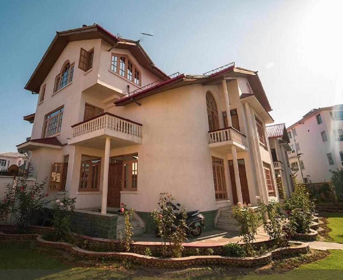 Al Azrah Hotel