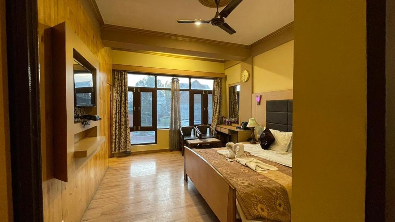 New Mamta Srinagar (Jammu and Kashmir)