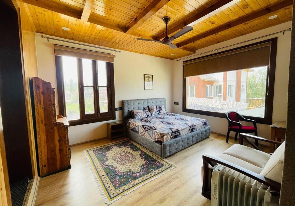 3-bedroom 'white Cottage' With Indoor Fireplace Villa *