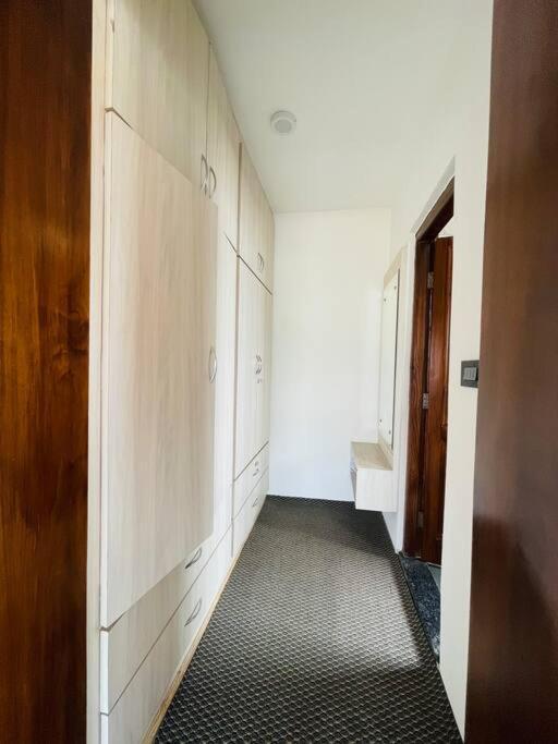 3-bedroom 'white Cottage' With Indoor Fireplace Villa *