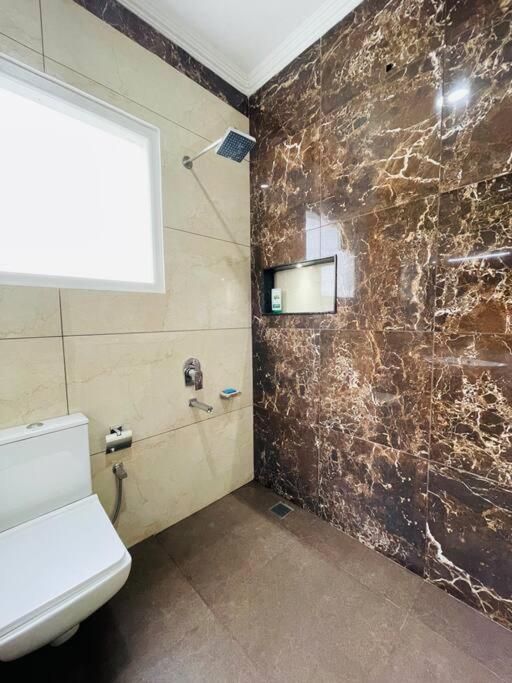 3-bedroom 'white Cottage' With Indoor Fireplace * Srinagar (Jammu and Kashmir)